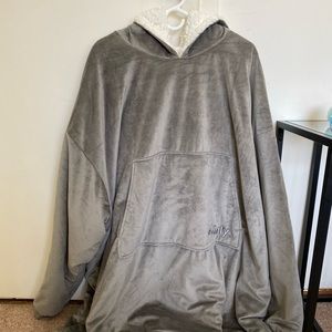 Shark Tank hoodie blanket